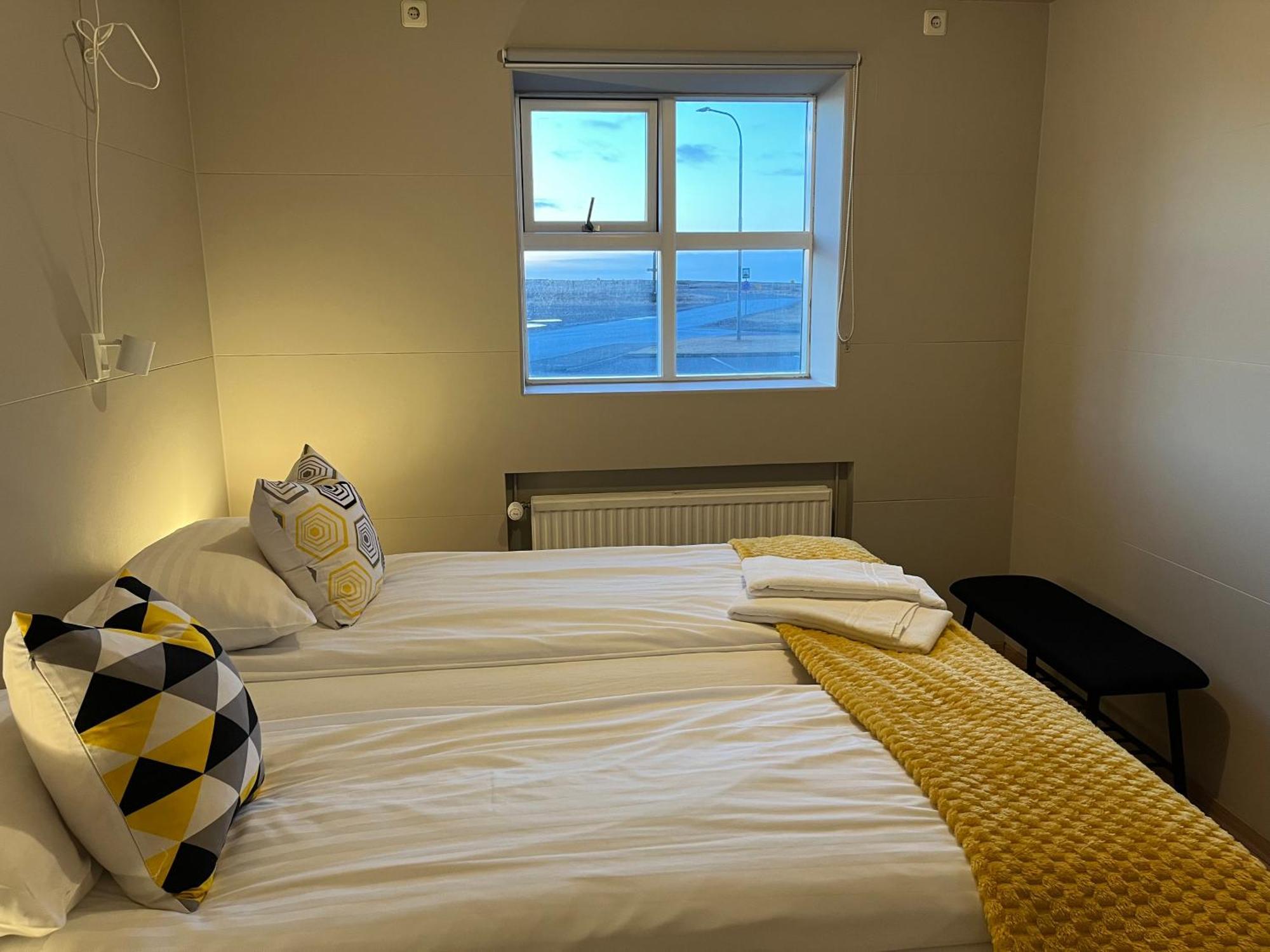 Guesthouse Hvammur By The Harbour Höfn Esterno foto
