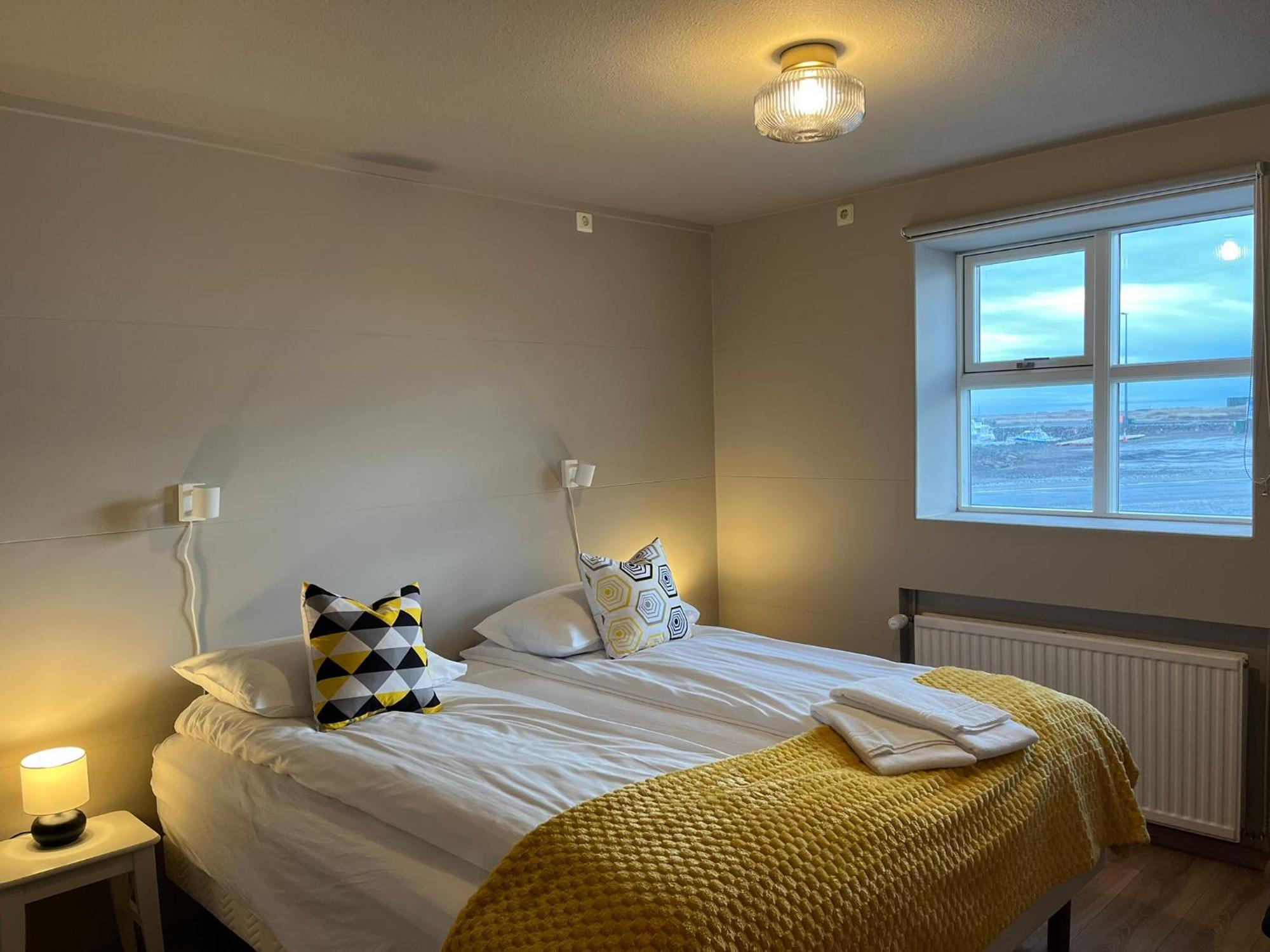 Guesthouse Hvammur By The Harbour Höfn Esterno foto